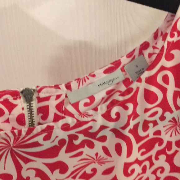 Red and white pattern sheath dress - Picture 3 of 4